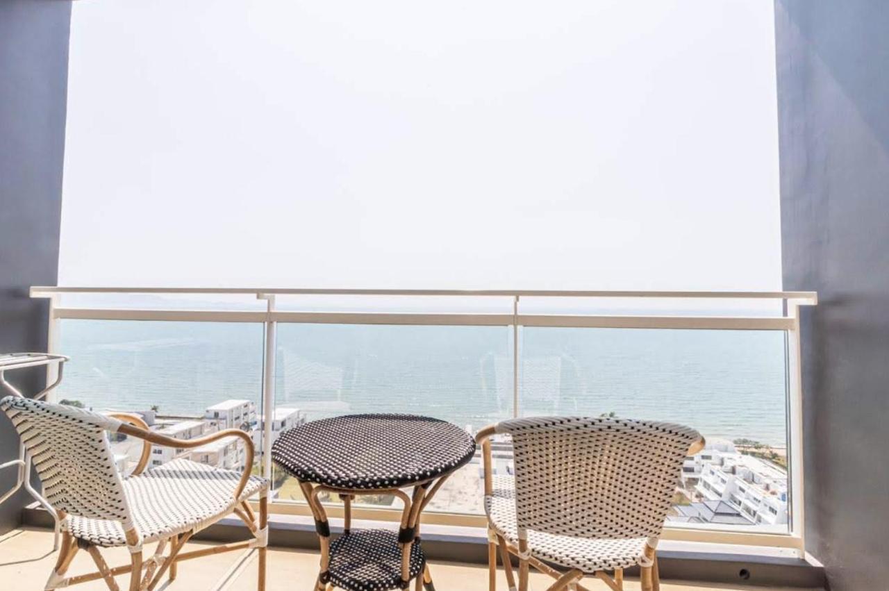 Veranda Residence By Goldstar Group Pattaya Bagian luar foto
