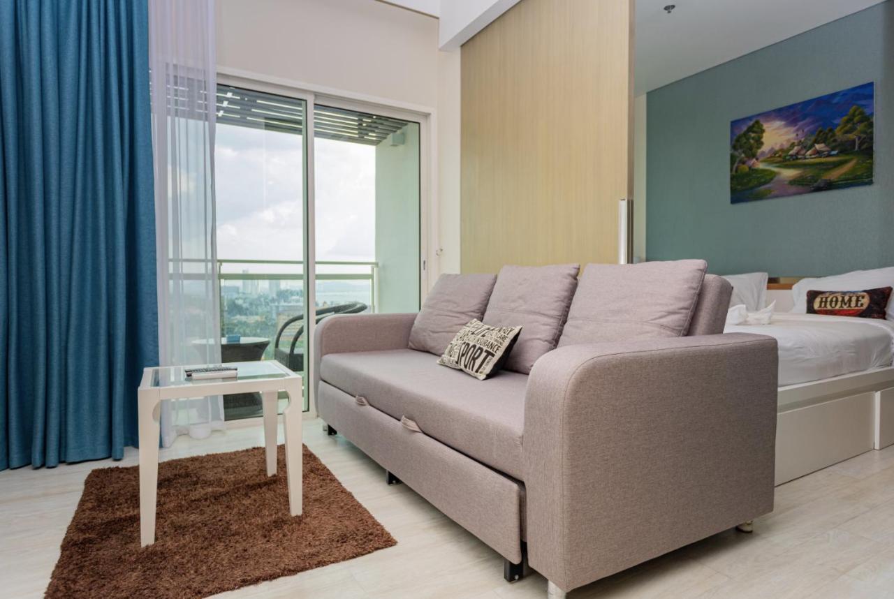 Veranda Residence By Goldstar Group Pattaya Bagian luar foto